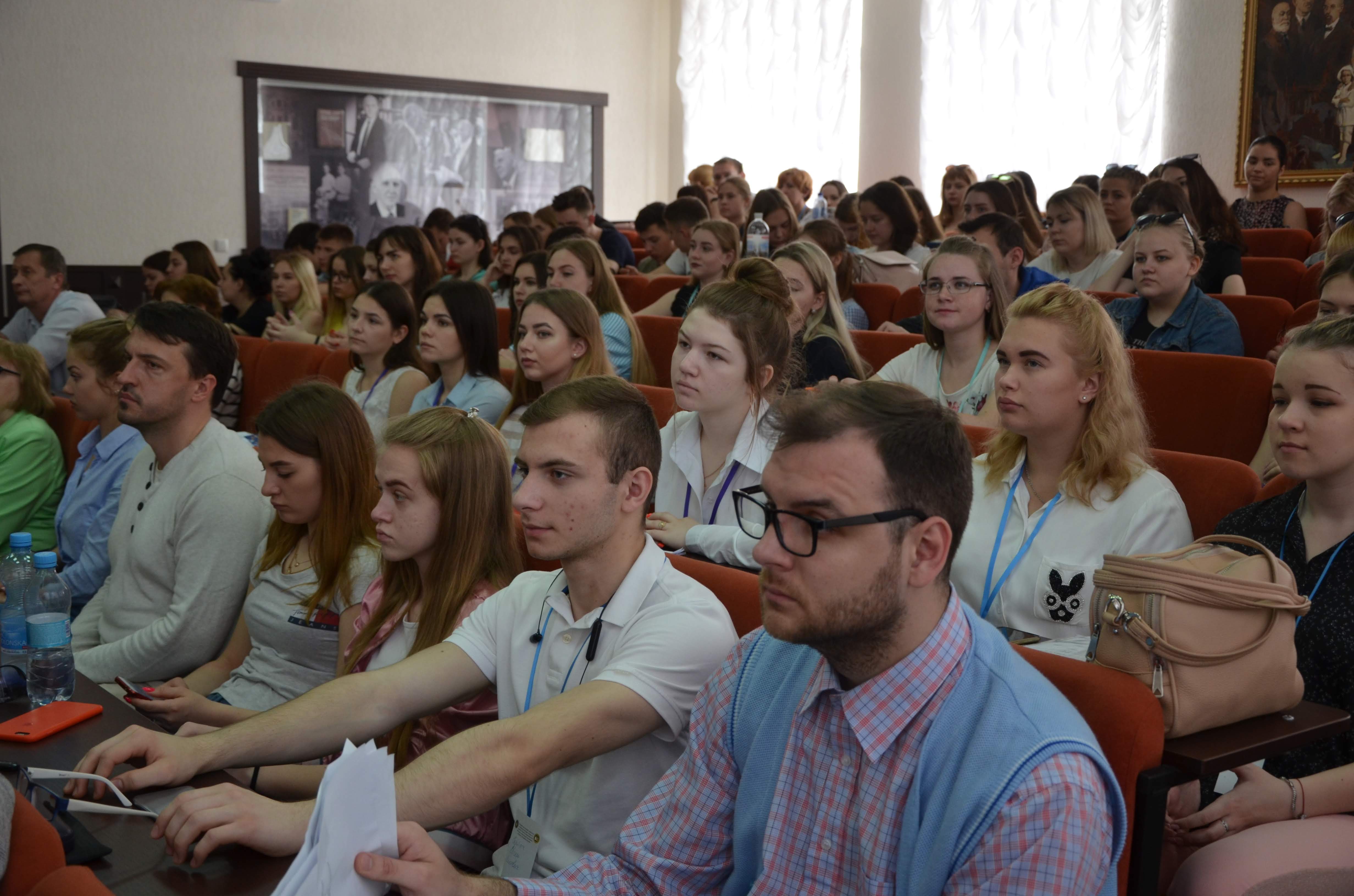 У ХНЕУ ІМ. С. КУЗНЕЦЯ ВІДБУЛАСЯ ВСЕУКРАЇНСЬКА НАУКОВО-ПРАКТИЧНА КОНФЕРЕНЦІЯ ДОКТОРАНТІВ, МОЛОДИХ УЧЕНИХ ТА СТУДЕНТІВ «РОЗВИТОК ЄВРОПЕЙСЬКОГО ПРОСТОРУ ОЧИМА МОЛОДІ: ЕКОНОМІЧНІ, СОЦІАЛЬНІ ТА ПРАВОВІ АСПЕКТИ»